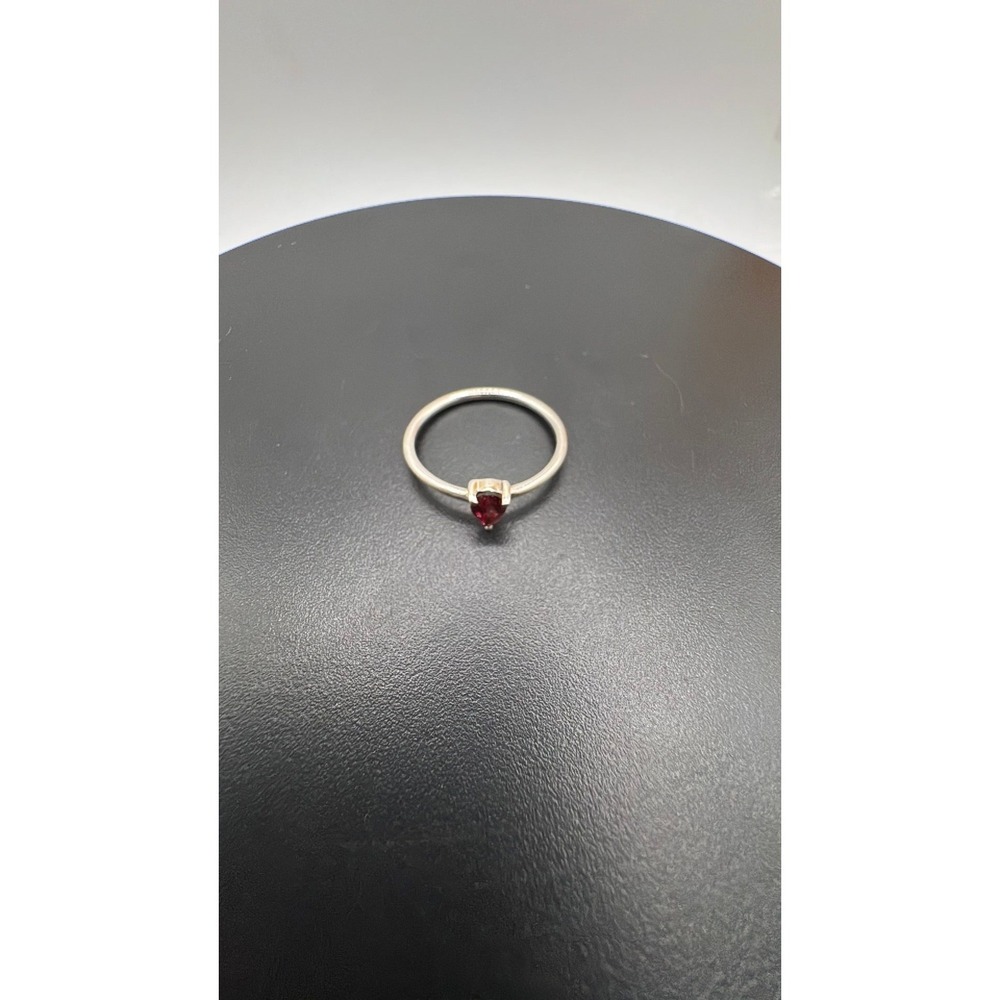 Ring 03- .925 Garnet - size 9